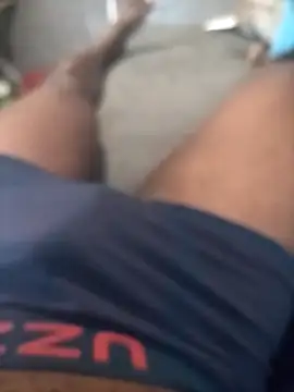 Snapshot of Blackveins32 chatting on 10/15/25, 06:02 Blackveins32 online show from 10/15/25, 06:02