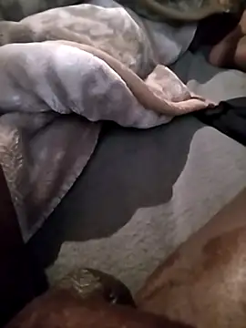 Snapshot of Blackveins32 chatting on 10/31/25, 06:14 Blackveins32 online show from 10/31/25, 06:14