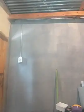 Snapshot of Blackveins32 chatting on 11/08/25, 06:24 Blackveins32 online show from 11/08/25, 06:24