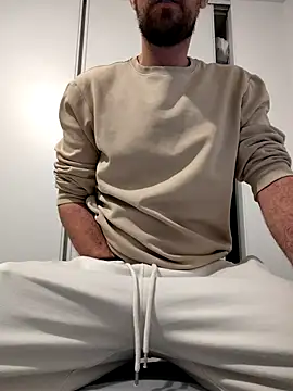 Snapshot of AD_Vu chatting on 11/02/25, 06:21 AD Vu online show from 11/02/25, 06:21