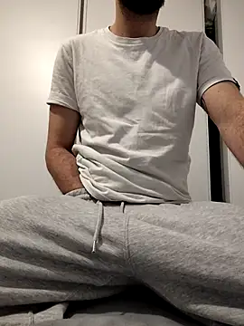 Snapshot of AD_Vu chatting on 11/06/25, 07:48 AD Vu online show from 11/06/25, 07:48