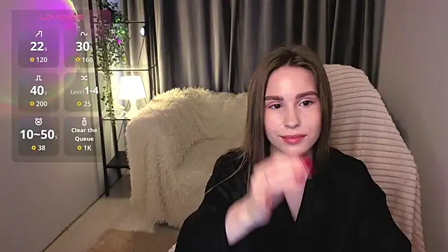 Snapshot of chatting on 10/13/25, 05:07 online show from 10/13/25, 05:07