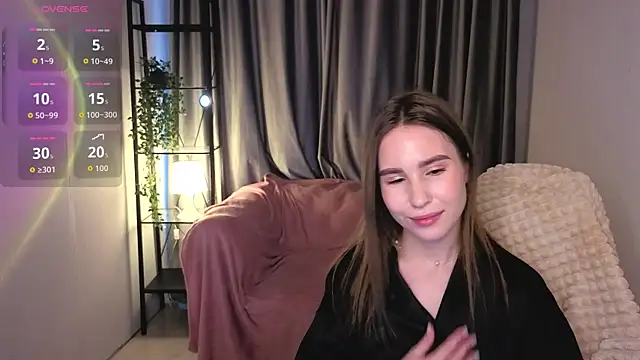 Snapshot of chatting on 10/18/25, 05:32 online show from 10/18/25, 05:32