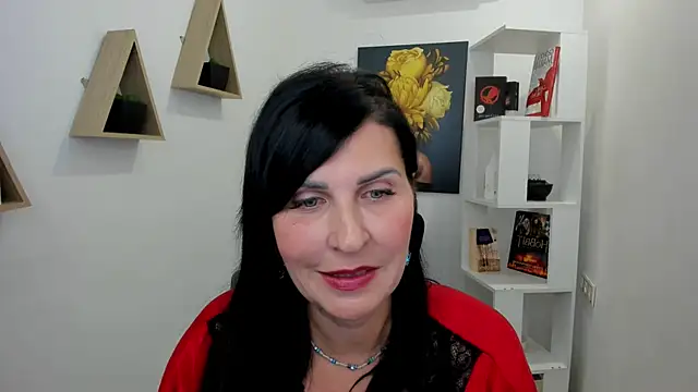 Snapshot of Moon_Veloure1 chatting on 09/30/25, 07:41 Moon Veloure1 online show from 09/30/25, 07:41