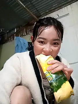 Snapshot of dorothyxx chatting on 11/03/25, 01:29 dorothyxx online show from 11/03/25, 01:29