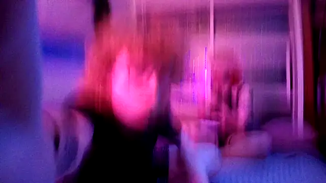 Snapshot of Vampiretranssex chatting on 09/21/25, 05:14 Vampiretranssex online show from 09/21/25, 05:14