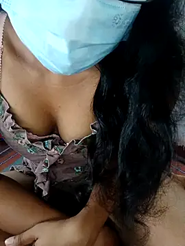 Snapshot of sexybolegirl chatting on 10/27/25, 05:28 sexybolegirl online show from 10/27/25, 05:28