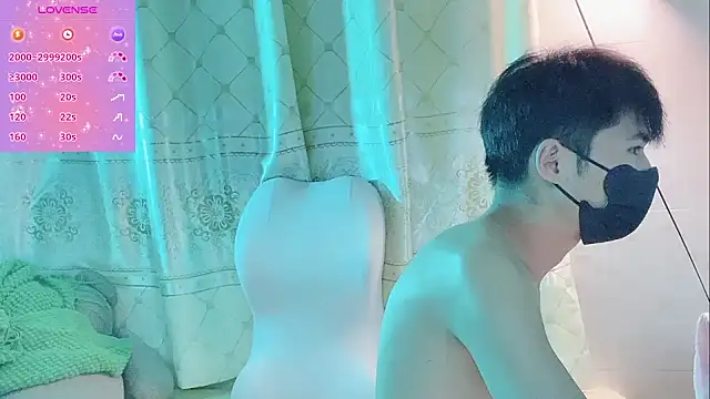 Snapshot of White-Lia chatting on 09/29/25, 06:57 White-Lia online show from 09/29/25, 06:57