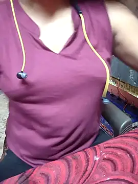 Snapshot of Sexy_Mahi69 chatting on 09/29/25, 11:59 Sexy Mahi69 online show from 09/29/25, 11:59