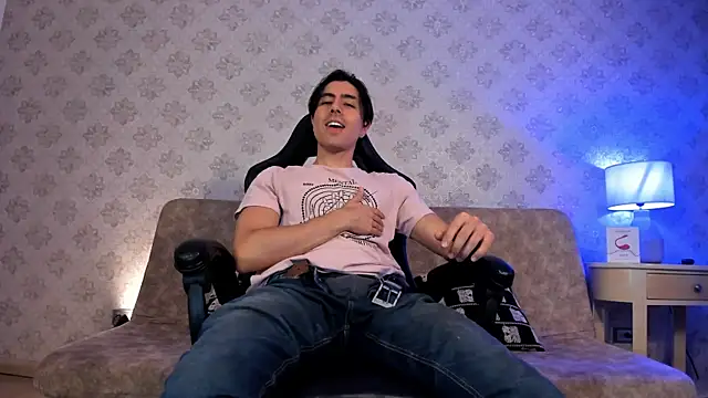 Snapshot of dylan_cross_ chatting on 09/23/25, 11:24 dylan cross online show from 09/23/25, 11:24