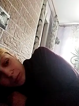 Snapshot of Ponka2011 chatting on 09/23/25, 05:21 Ponka2011 online show from 09/23/25, 05:21