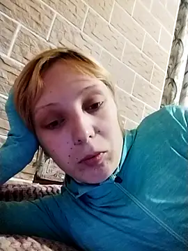 Snapshot of Ponka2011 chatting on 10/02/25, 05:25 Ponka2011 online show from 10/02/25, 05:25