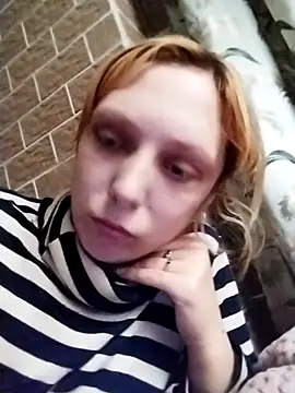 Snapshot of Ponka2011 chatting on 10/11/25, 05:39 Ponka2011 online show from 10/11/25, 05:39