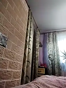 Snapshot of Ponka2011 chatting on 10/12/25, 05:06 Ponka2011 online show from 10/12/25, 05:06