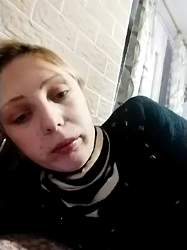 Snapshot of Ponka2011 chatting on 10/20/25, 05:30 Ponka2011 online show from 10/20/25, 05:30