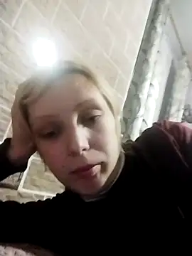 Snapshot of Ponka2011 chatting on 10/25/25, 05:15 Ponka2011 online show from 10/25/25, 05:15