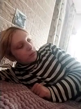 Snapshot of Ponka2011 chatting on 10/26/25, 06:19 Ponka2011 online show from 10/26/25, 06:19