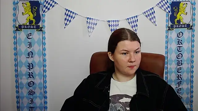 AveryMiss online show from 09/23/25, 08:39