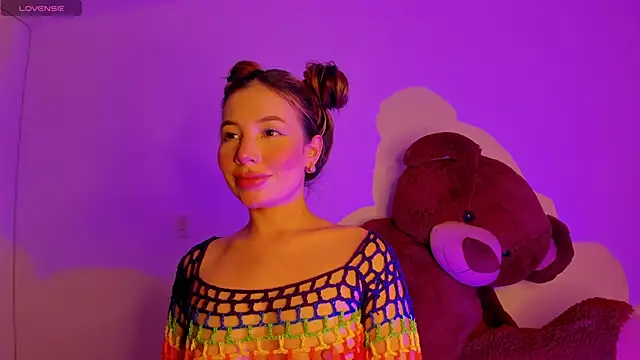 Snapshot of nicol_gw7 chatting on 11/08/25, 04:45 nicol gw7 online show from 11/08/25, 04:45