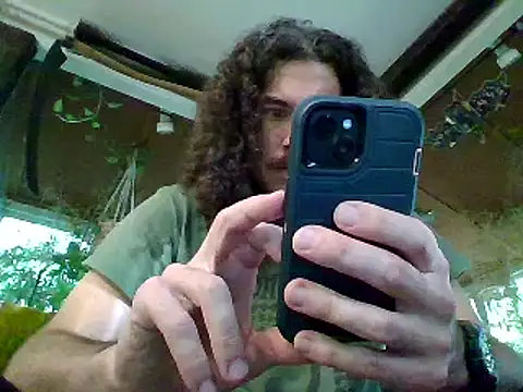 Snapshot of 8straightinches chatting on 09/21/25, 10:22 8straightinches online show from 09/21/25, 10:22
