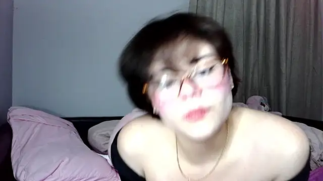 Snapshot of LunaMilav chatting on 09/23/25, 03:20 LunaMilav online show from 09/23/25, 03:20