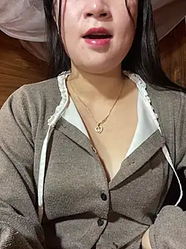 Snapshot of violet-00 chatting on 01/19/26, 01:20 violet-00 online show from 01/19/26, 01:20