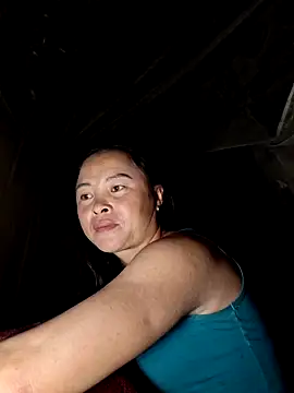 Snapshot of xuxulovezz chatting on 10/07/25, 01:19 xuxulovezz online show from 10/07/25, 01:19