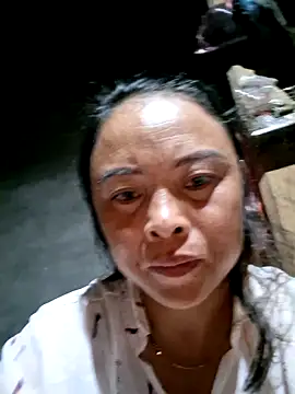 Snapshot of xuxulovezz chatting on 10/10/25, 07:57 xuxulovezz online show from 10/10/25, 07:57