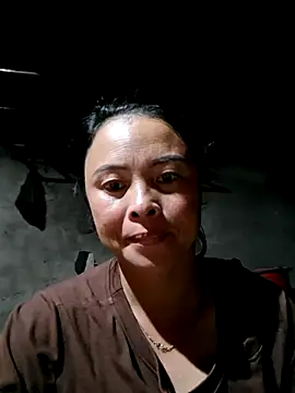 Snapshot of xuxulovezz chatting on 10/19/25, 11:55 xuxulovezz online show from 10/19/25, 11:55