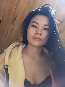 Snapshot of Suny_babyy chatting on 10/16/25, 01:17 Suny babyy online show from 10/16/25, 01:17