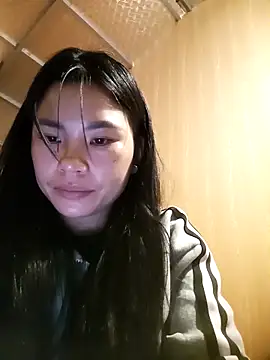 Snapshot of Suny_babyy chatting on 11/05/25, 05:18 Suny babyy online show from 11/05/25, 05:18