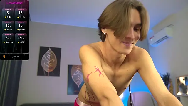 Snapshot of CleoStringer chatting on 10/16/25, 08:59 CleoStringer online show from 10/16/25, 08:59