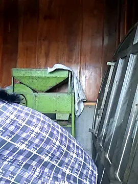 Snapshot of helenzz chatting on 10/04/25, 12:41 helenzz online show from 10/04/25, 12:41