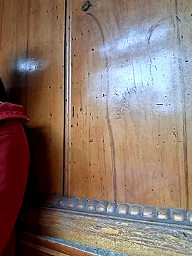 Snapshot of helenzz chatting on 10/31/25, 12:33 helenzz online show from 10/31/25, 12:33