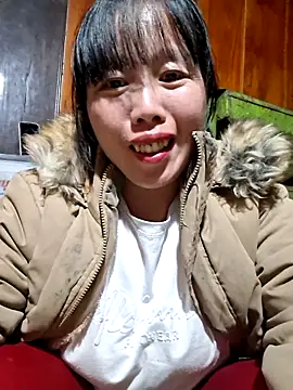 Snapshot of helenzz chatting on 11/02/25, 01:02 helenzz online show from 11/02/25, 01:02