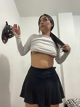 Selene Wings22 online show from 10/24/25, 10:50