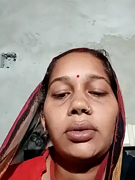 Snapshot of Rupali_ji chatting on 10/05/25, 12:20 Rupali ji online show from 10/05/25, 12:20