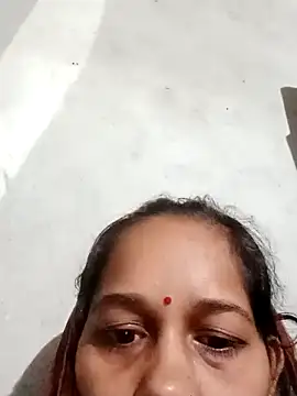 Snapshot of Rupali_ji chatting on 10/18/25, 08:31 Rupali ji online show from 10/18/25, 08:31