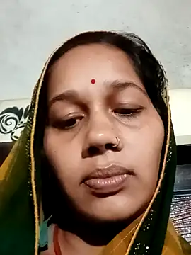 Snapshot of Rupali_ji chatting on 11/02/25, 12:40 Rupali ji online show from 11/02/25, 12:40