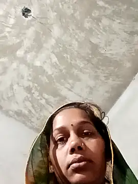 Snapshot of Rupali_ji chatting on 11/23/25, 10:31 Rupali ji online show from 11/23/25, 10:31