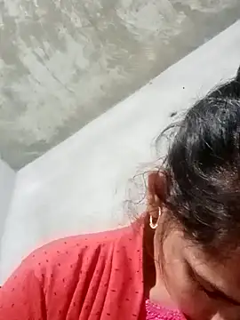 Snapshot of Rupali_ji chatting on 12/14/25, 08:02 Rupali ji online show from 12/14/25, 08:02