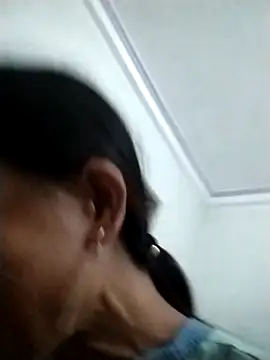 Snapshot of abigail-00 chatting on 09/30/25, 01:27 abigail-00 online show from 09/30/25, 01:27