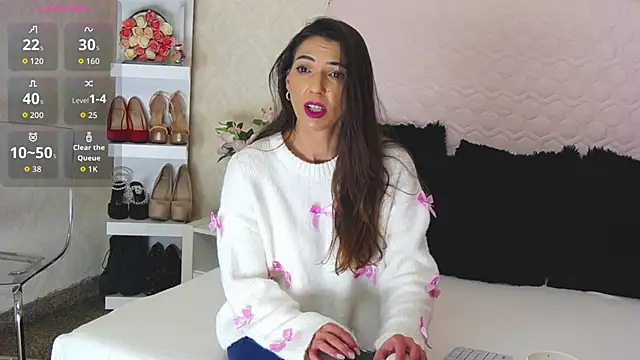 Snapshot of Rossaliaa chatting on 01/09/26, 04:48 Rossaliaa online show from 01/09/26, 04:48