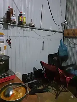 Helen-Tran online show from 10/23/25, 12:04