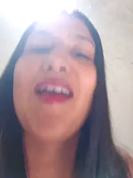 graziele00 online show from 11/11/25, 11:10