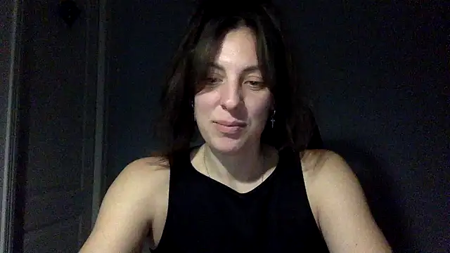 Snapshot of Myronell chatting on 10/26/25, 04:57 Myronell online show from 10/26/25, 04:57