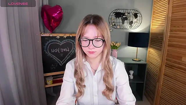 Snapshot of elliupp chatting on 10/05/25, 01:26 elliupp online show from 10/05/25, 01:26