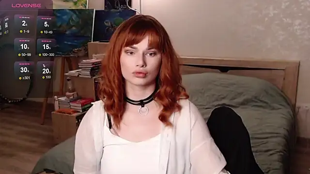 Snapshot of bbJ_one chatting on 10/24/25, 12:23 bbJ one online show from 10/24/25, 12:23