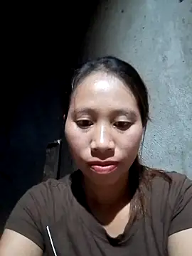 Snapshot of ruby-00 chatting on 10/15/25, 10:43 ruby-00 online show from 10/15/25, 10:43