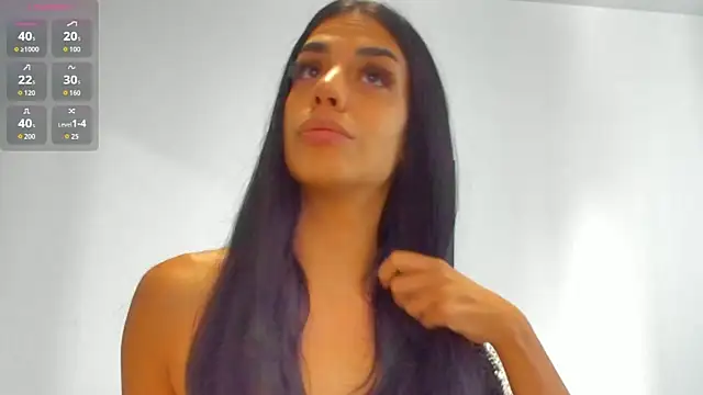 Snapshot of AylinHazellx chatting on 10/04/25, 09:29 AylinHazellx online show from 10/04/25, 09:29